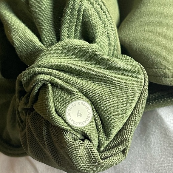 Lululemon nulu align front wrap halter 4 crop top long line bra green twill - Picture 4 of 6